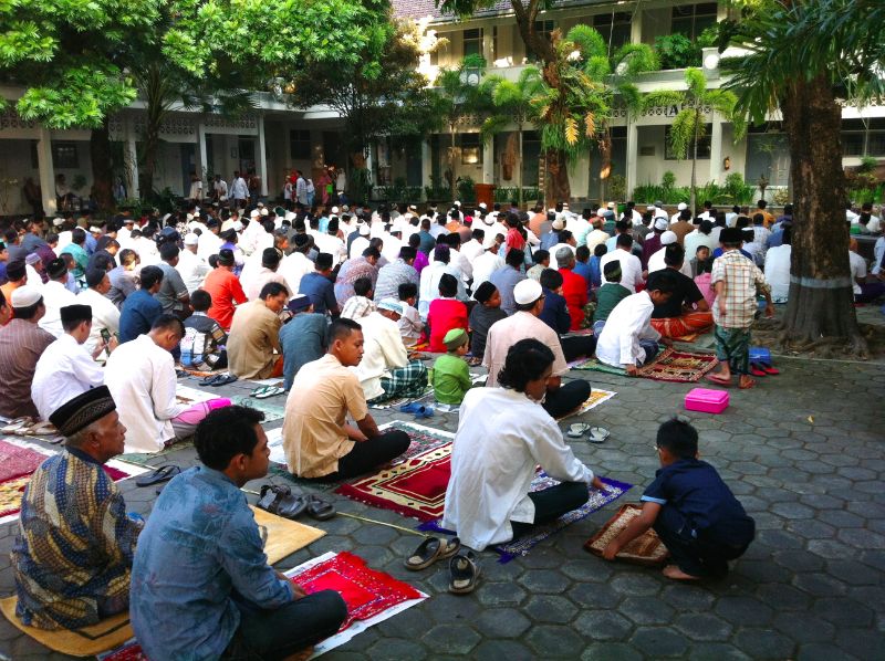 Idul Adha/Coconuts Bali