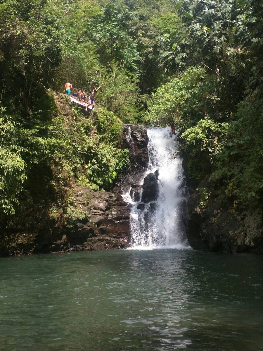 Cliff Jump at Aling Aling