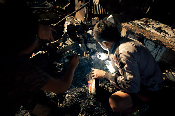 Photo Essay: Picking up the pieces after Khlong Toey slum fire