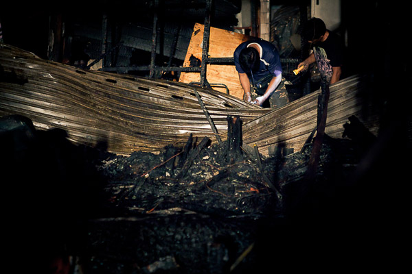 Photo Essay: Picking up the pieces after Khlong Toey slum fire