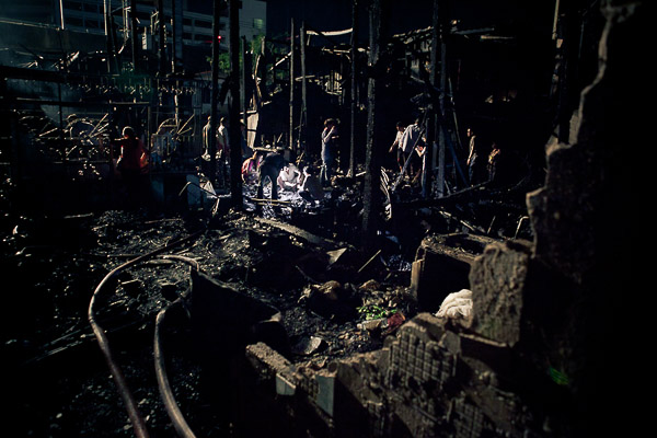 Photo Essay: Picking up the pieces after Khlong Toey slum fire