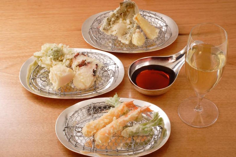 Famous Osaka Restaurant Ippoh Opens Cosy 18 Seater Tempura Bar In Singapore Coconuts