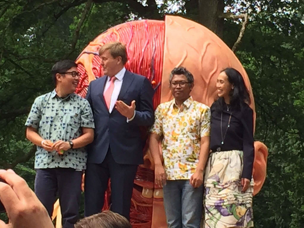 Louie Cordero with the King of the Netherlands