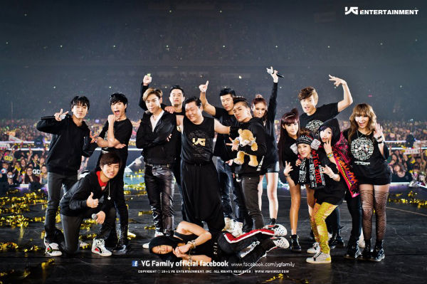 BIGBANG【 FAMILY CONCERT 】 BIGBANG/ 2011 YG Family Concert 15th Anniversary Live 2 CD