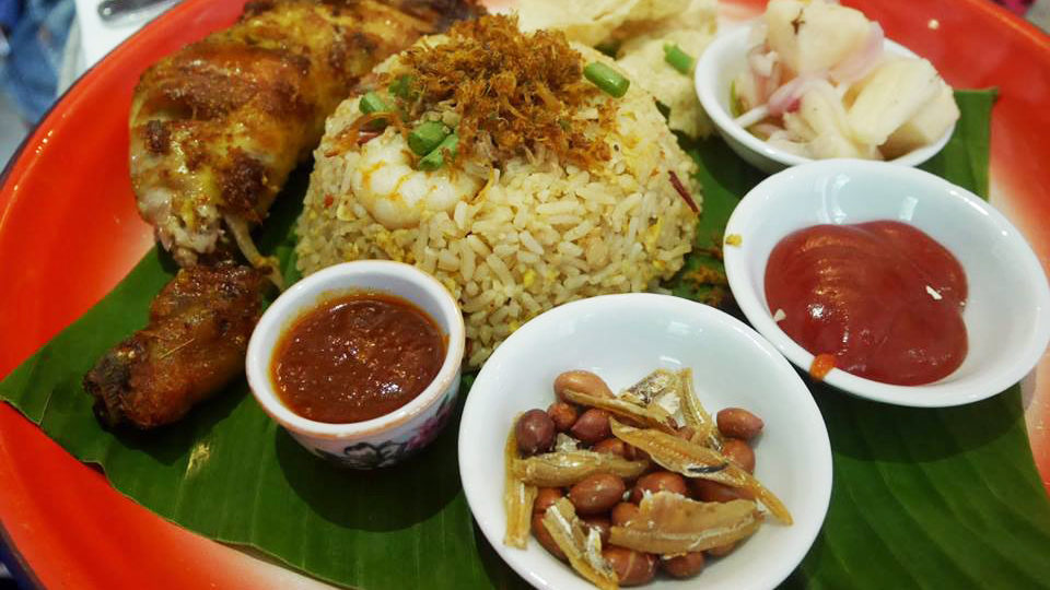 Photo of popular Indonesian dish, nasi goreng with fried chicken, is posted to AirAsia’s Facebook page.