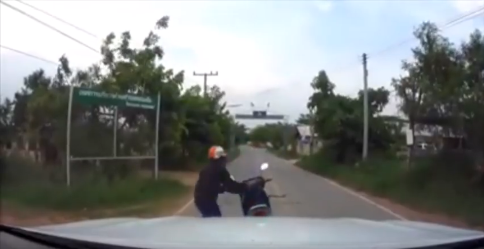 Photo: YouLike/ Facebook