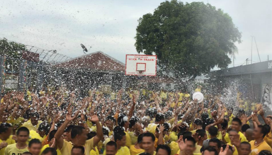 Inmates enjoy a Zumba Fitness Party in celebration of the feast of St. John the Baptist. PHOTO: Yasmin Pascual-Dormido/ABS-CBN News