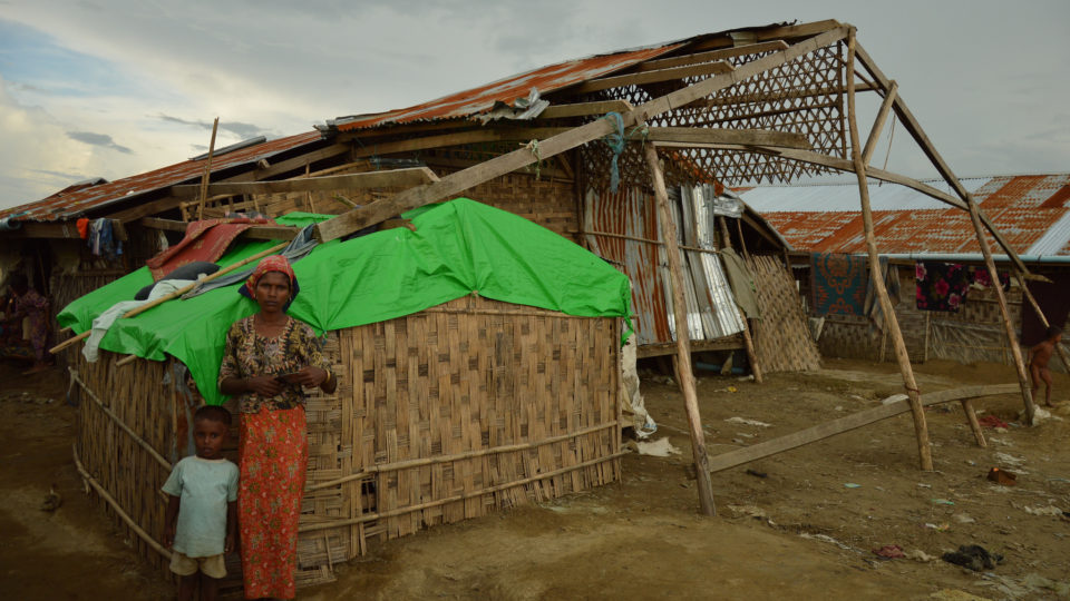 A Rohingya woman and child photographed in the aftermath of Cyclone Komen in 2015. They were dependent on WFP aid. Photo: EU/ECHO/Pierre Prakash
