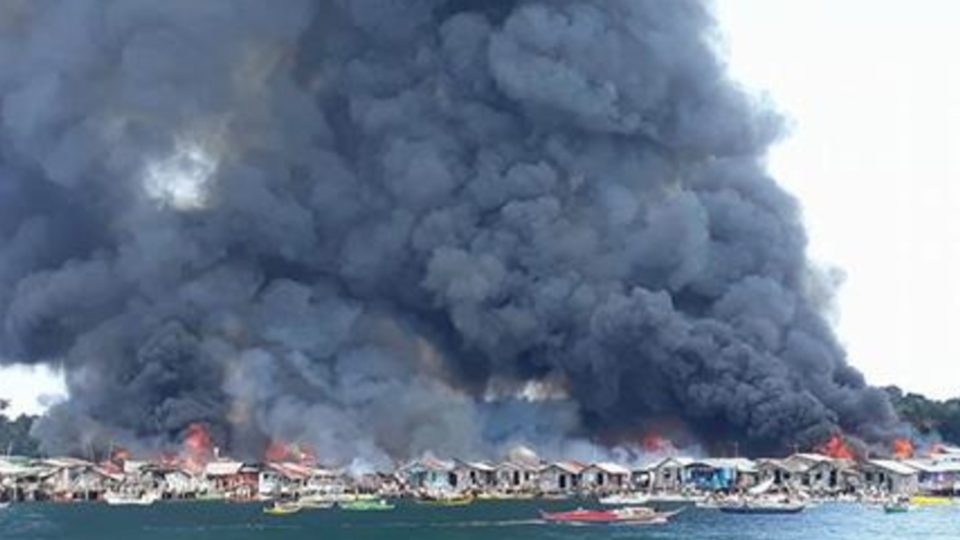 About 200 houses go up in flames in Basilan. PHOTO: ABS-CBN News