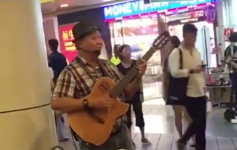 Photo: Video screengrab