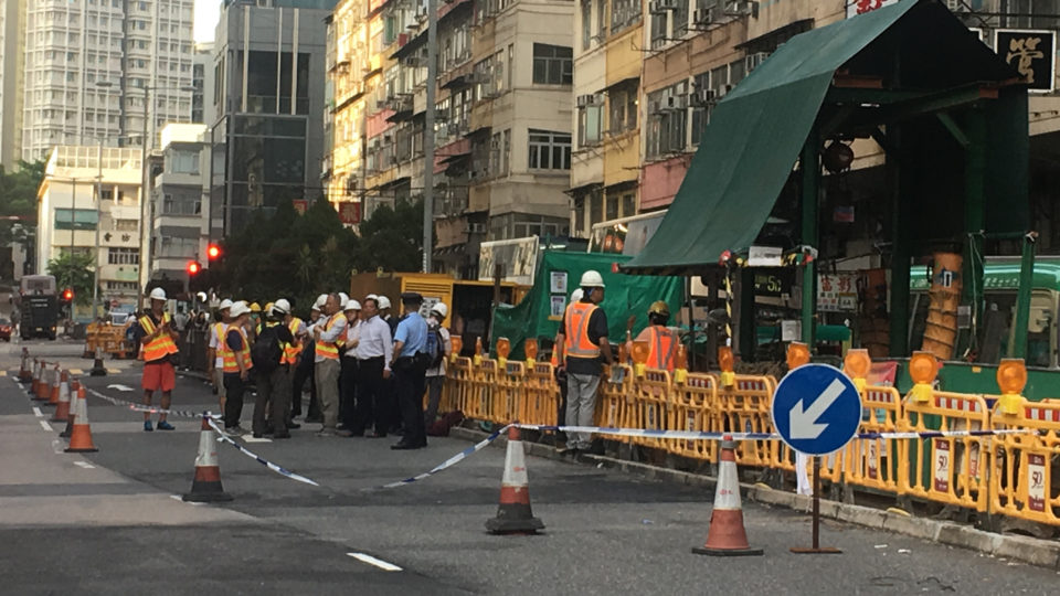 The scene of the accident was cordoned off by police. Photo: Rafiaa Rumjahn/Coconuts Media