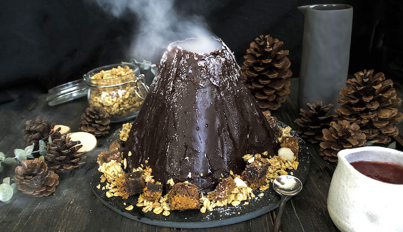 Volcanic avalanche dessert. Photo: Froroll