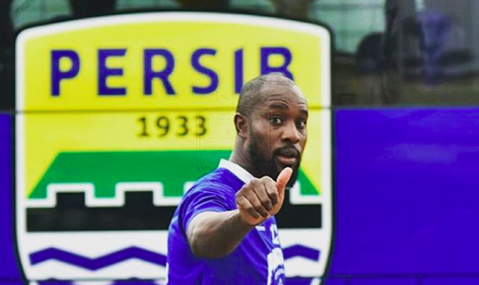 Photo: Instagram/@iamcarltoncole12