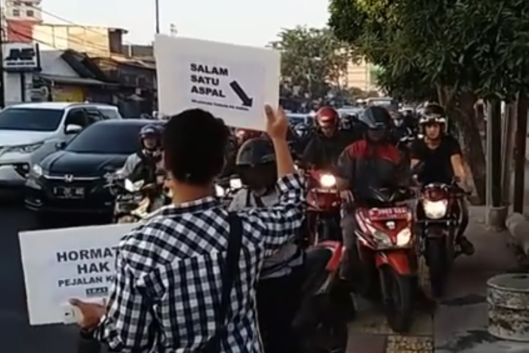 Screengrab: @koalisipejalankaki / Instagram