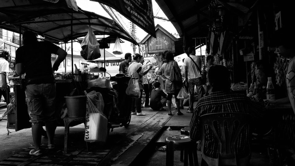 A Thai market. Photo: Flickr / mr.beaver