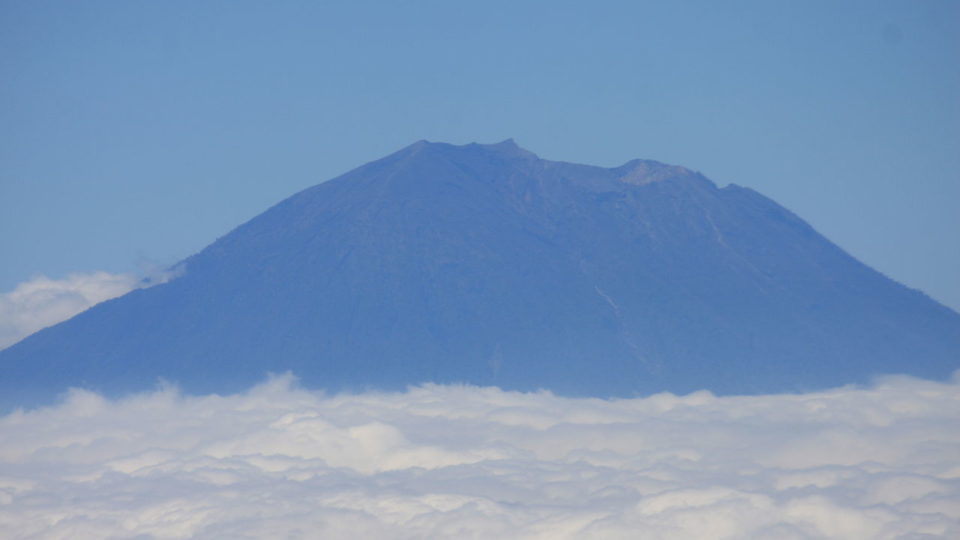 Mt. Agung. Photo: Wikimedia Commons