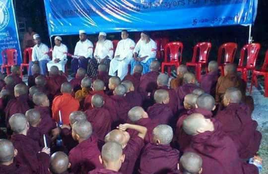 An interfaith prayer event held by the NLD chapter in Sintgaing Township on October 24, 2017.