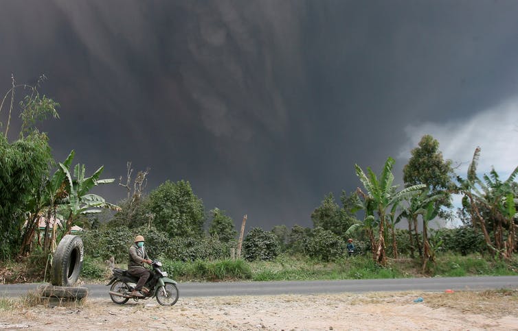 Sinabung ash