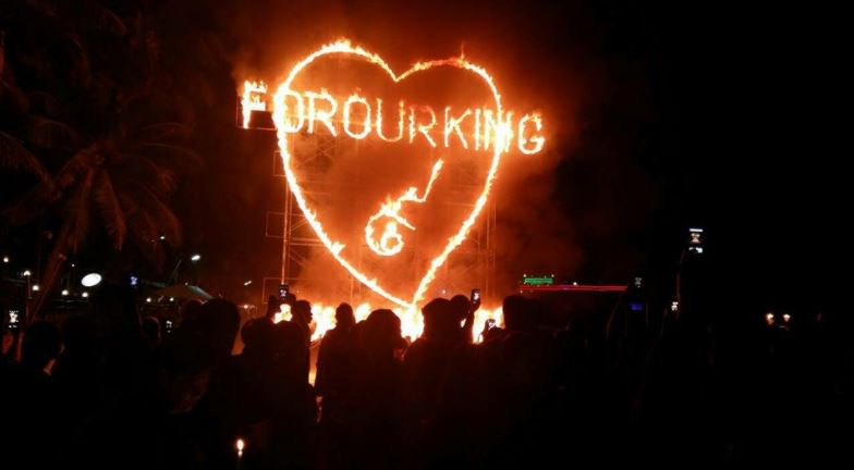 A display from the island last year when they cancelled their Full Moon Party and held a candlelight vigil after the king’s death. 