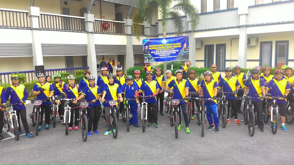 Witness the fitness | Image via Perlis PDRM