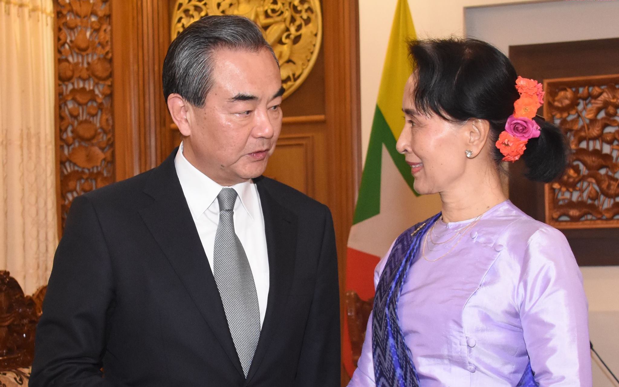 Chinese foreign Minister Wang Yi meets Myanmar’s state counsellor Aung San Suu Kyi in Naypyidaw on November 19, 2017. Photo: Facebook / Office of the State Counsellor