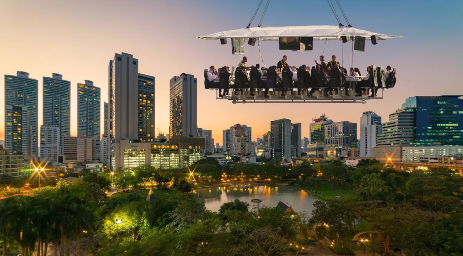 Photos: Dinner in the Sky