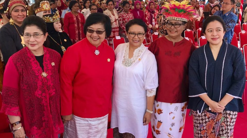 From left: Health Minister Nila Moeloek, Environment and Forestry Minister Siti Nurbaya, Foreign Affairs Minister Retno Marsudi, Female Empowerment and Child Protection Minister Yohana Yembise, Coordinating Human Development and Culture Minister Puan Maharani. Photo: Presidential Secretariat Press Bureau