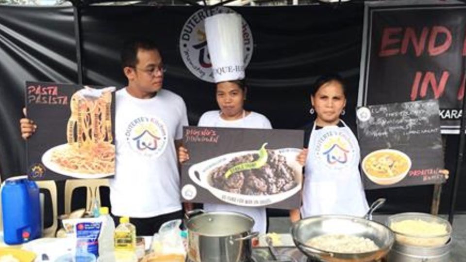 Protesters held a ‘cooking show rally’ near Malacañang Palace. PHOTO: Screengrab from ABS-CBN News