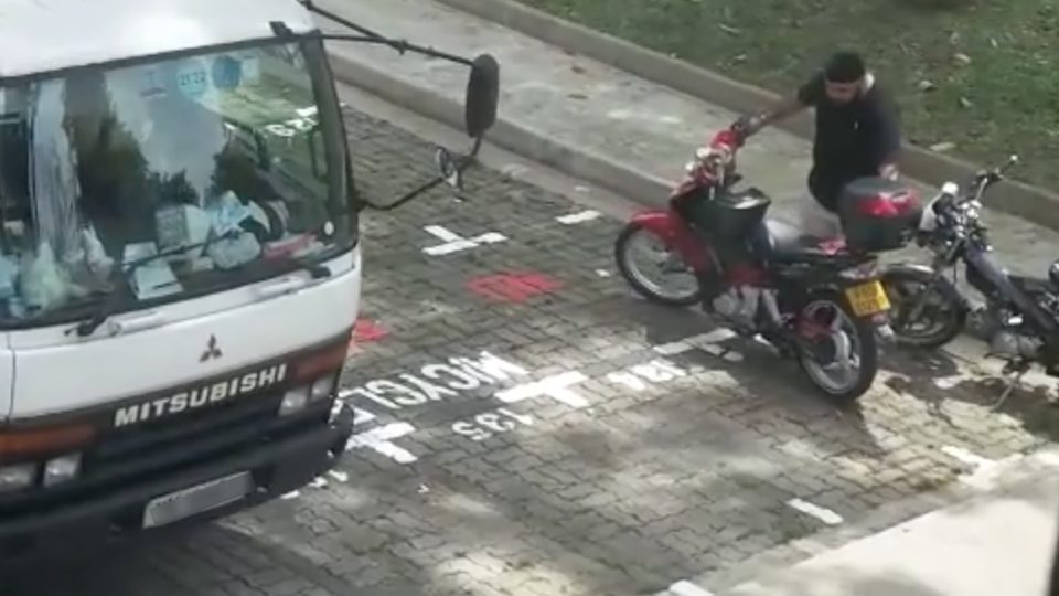 Photo: Raz Lee / Facecook