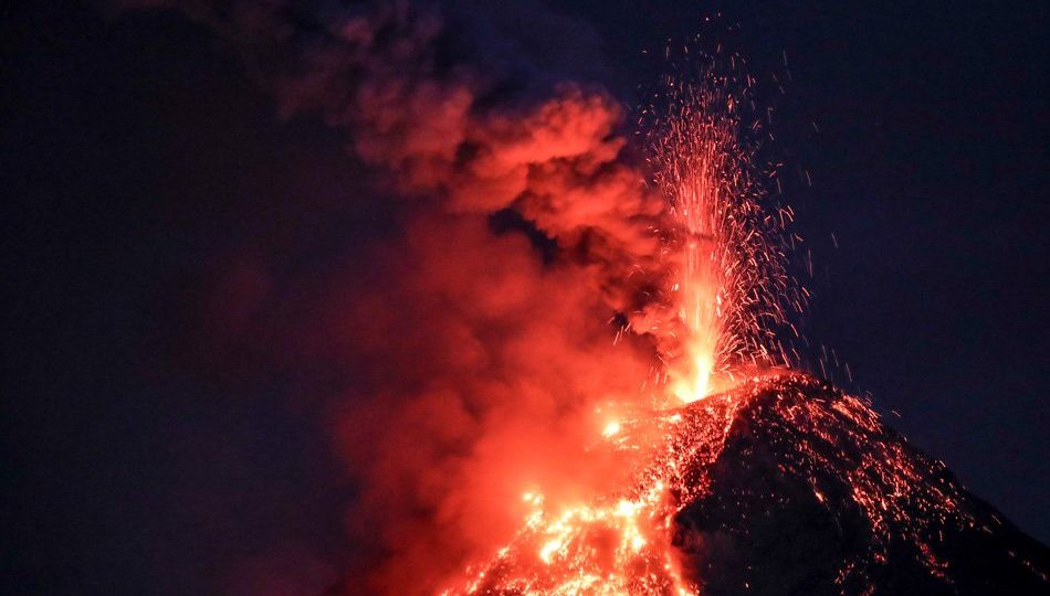 Mayon Volcano spews more lava on Jan 23, 2018. PHOTO: ABS-CBN News