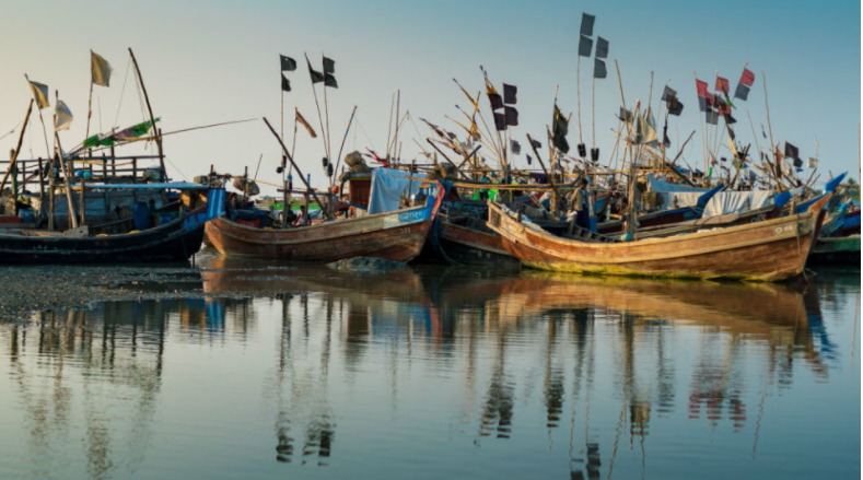 File photo of fishing boats outside of Sittwe, Myanmar’s Rakhine state capital. Photo: Alexander Hotz/ Coconuts Media
