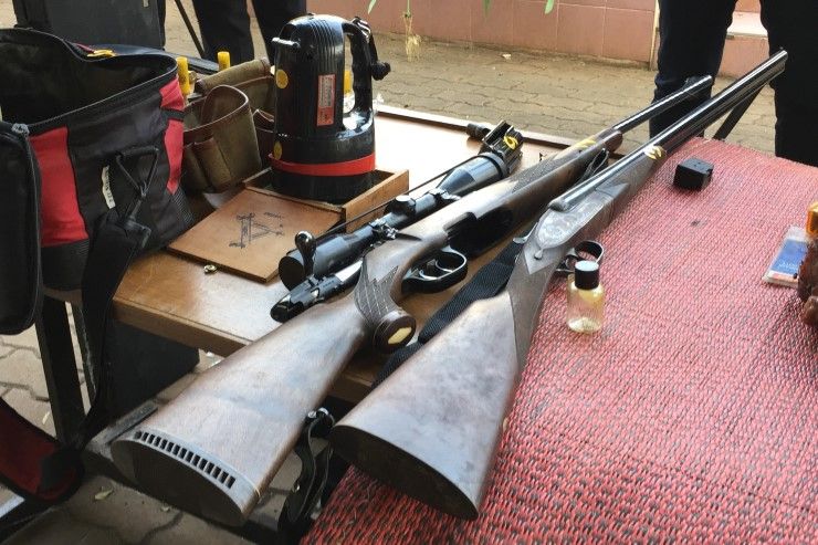 Weapons found at the scene. Photos: Thai News Bureau.