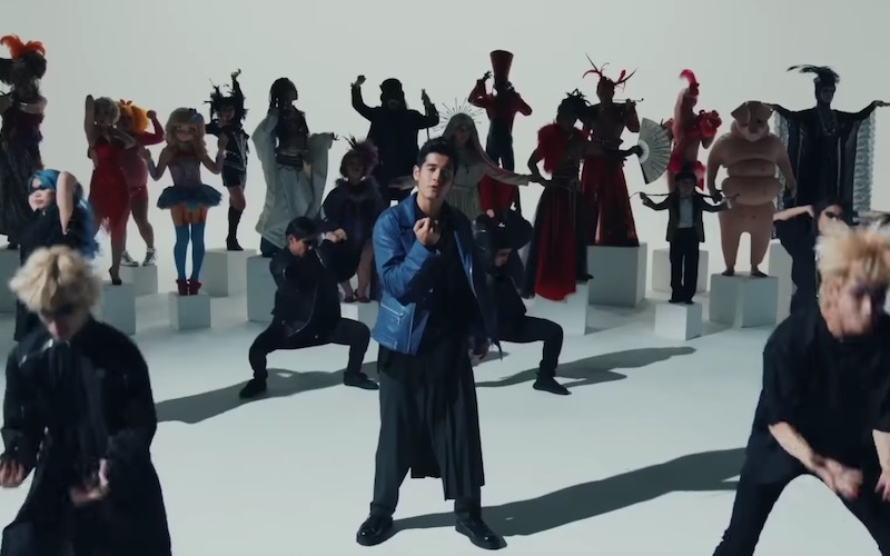 Photo: Video screengrab