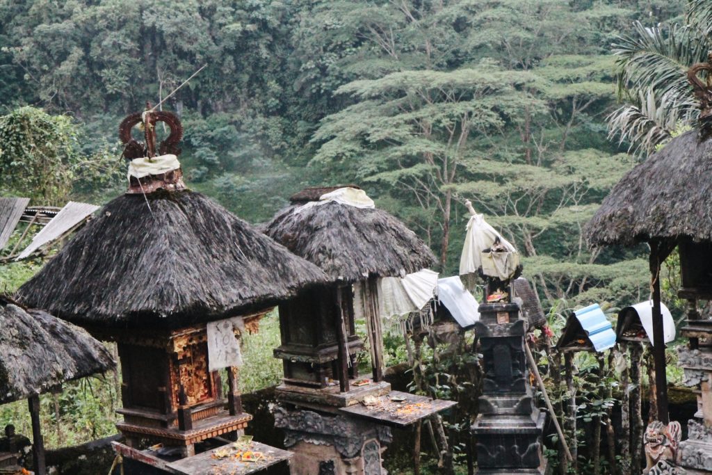 Temukus temple