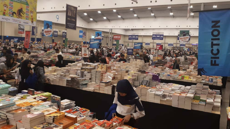 Bibliophiles of Jakarta rejoice, the Big Bad Wolf Book Sale is here!