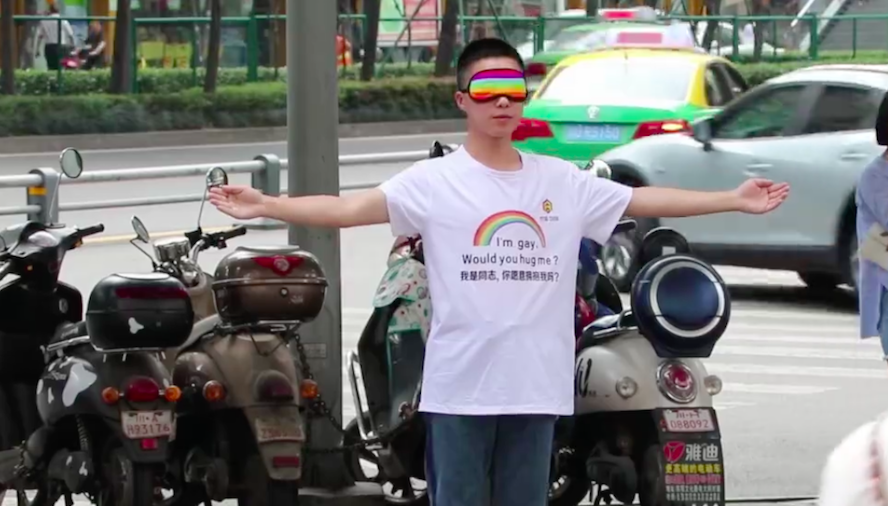 Screengrab via Weibo video.