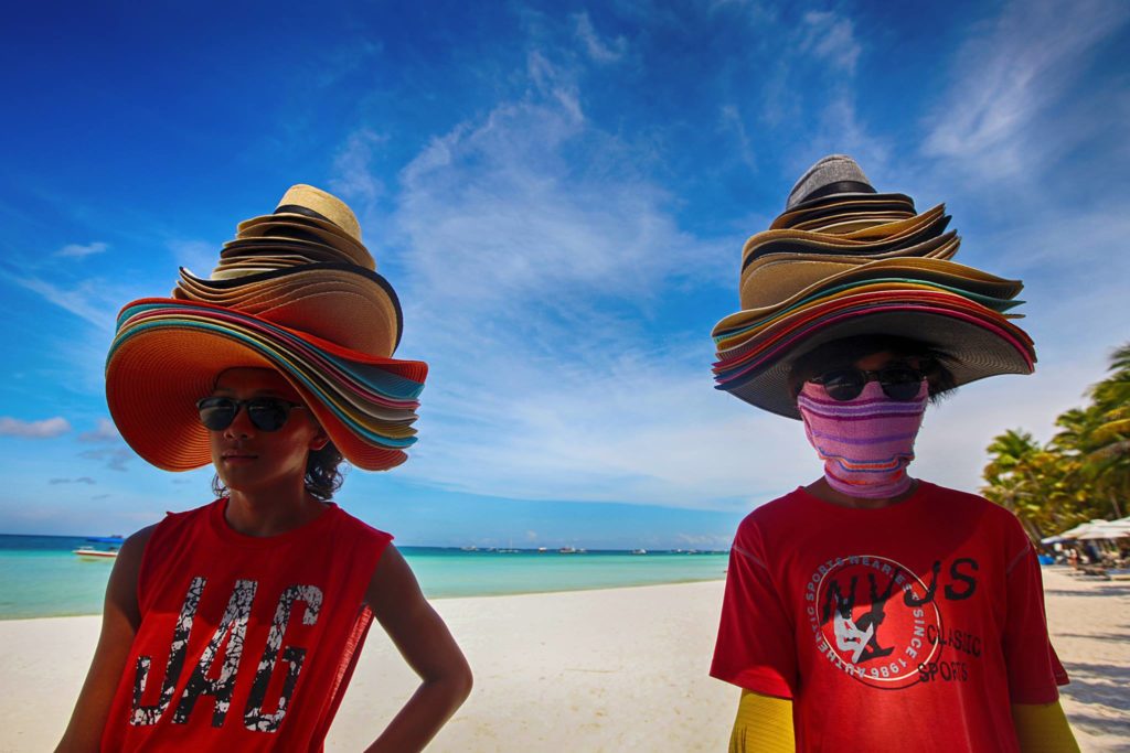 Boracay vendors. (Photo by Paul Benzi Sebastian Florendo)