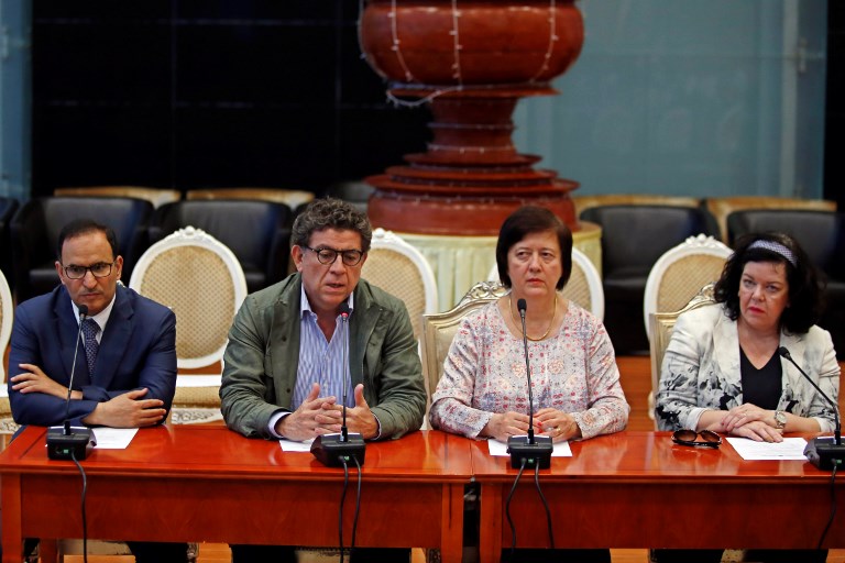 UN Security Council members from left Mansour Ayyad Al-Otaibi from Kuwait, Gustavo Meza-Cuadra from Peru, Joanna Wronecka from Poland and British envoy Karen Pierce speaks at a press conference in capital Naypyidaw on May 1, 2018 at the conclusion of the UN envoys’ two-day mission. / AFP PHOTO / Thet AUNG