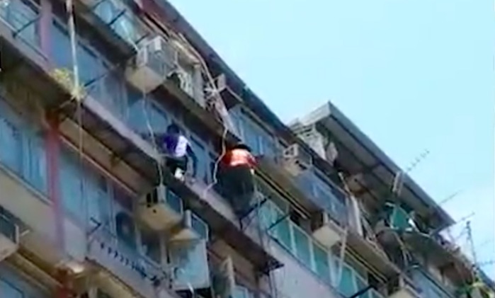 Screengrab via Apple Daily video.