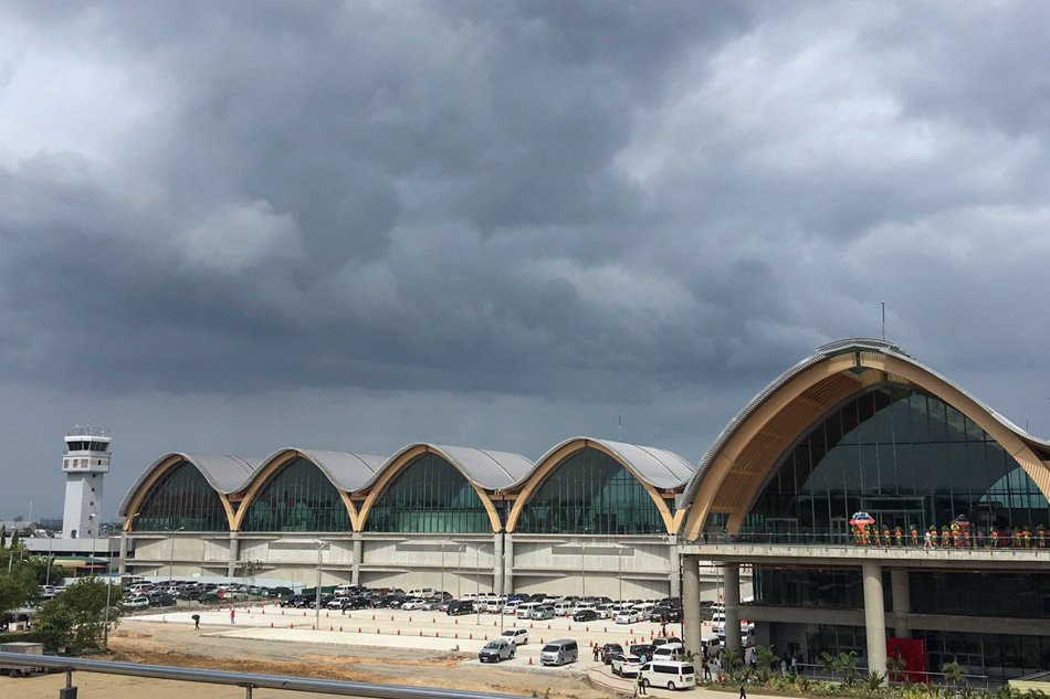 Walking into Cebu's airport is like walking on the beach, says ...