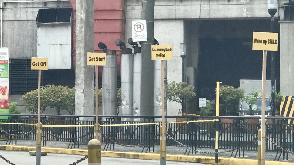 Photo from @irakroos Twitter account. 