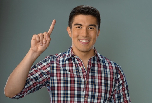 Actor and host Luis Manzano isn’t the type to shy away from an online feud. Photo via ABS-CBN.