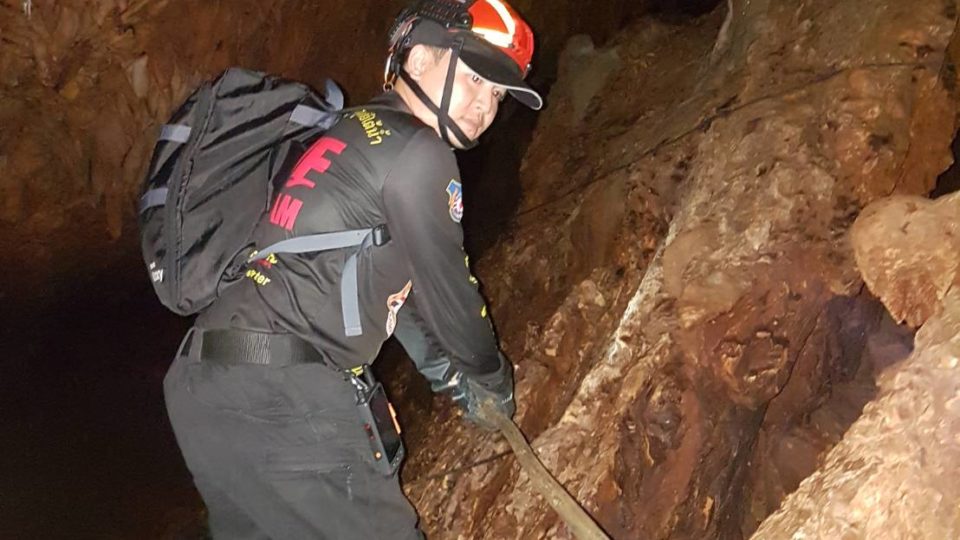 A photo of Nuttapol adventuring into the cave. 