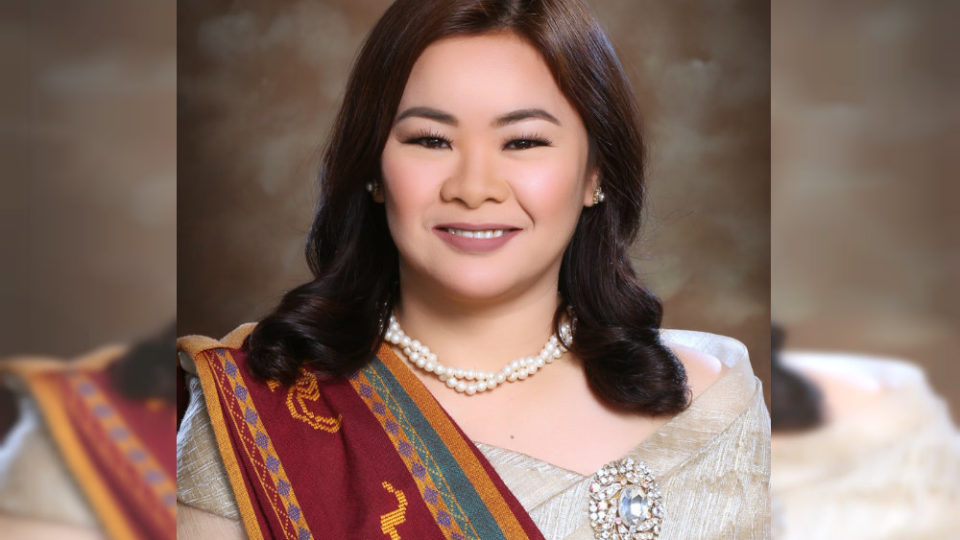 To graduate, Lorelei Aquino had to retake her calculus module several times. Photo from Aquino’s blog.