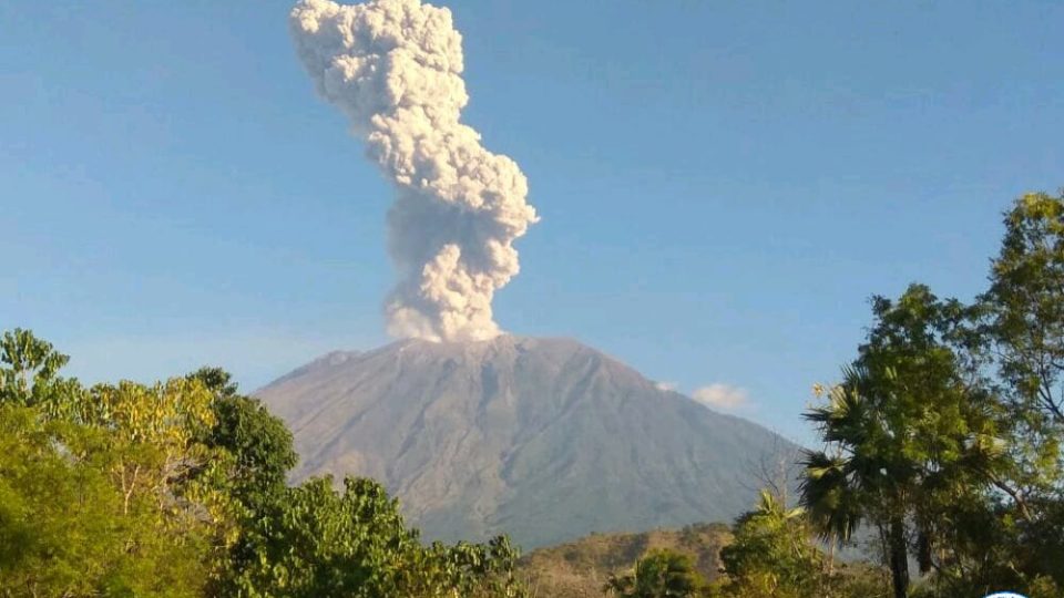 Mount Agung erupting on July 5, 2018. Photo: I Gede Sudarsana/MAGMA Indonesia