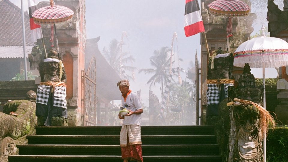 A Balinese temple in Ubud. Photo: Mark Chaves/Unsplash 