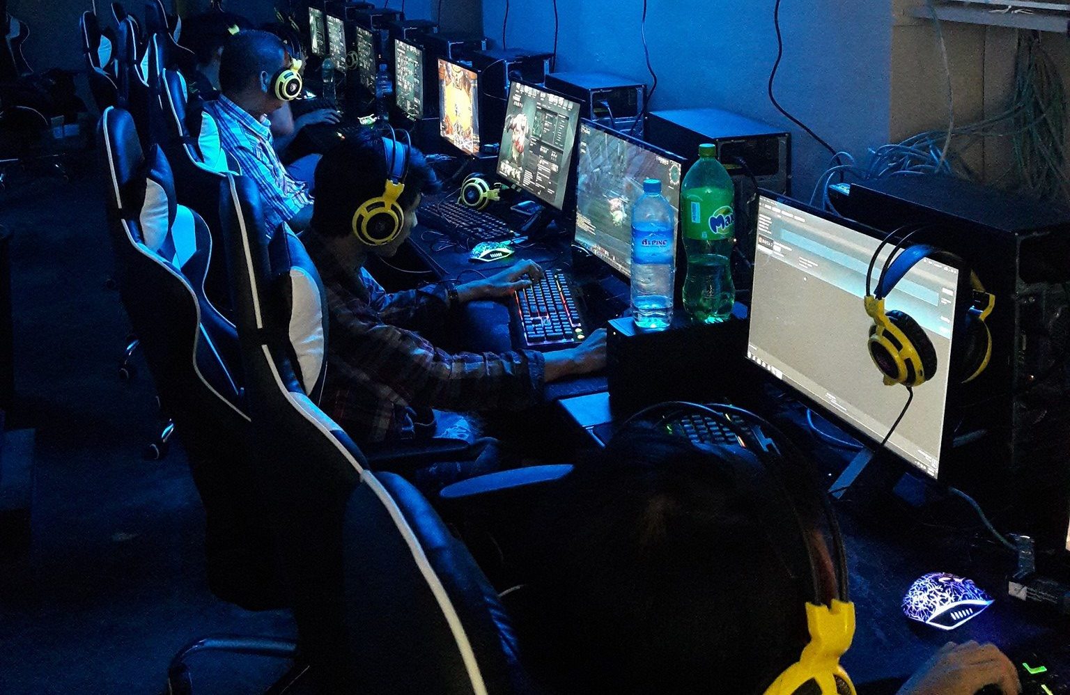 A gaming center in Yangon. Photo: Myanmar Secret Gaming Club