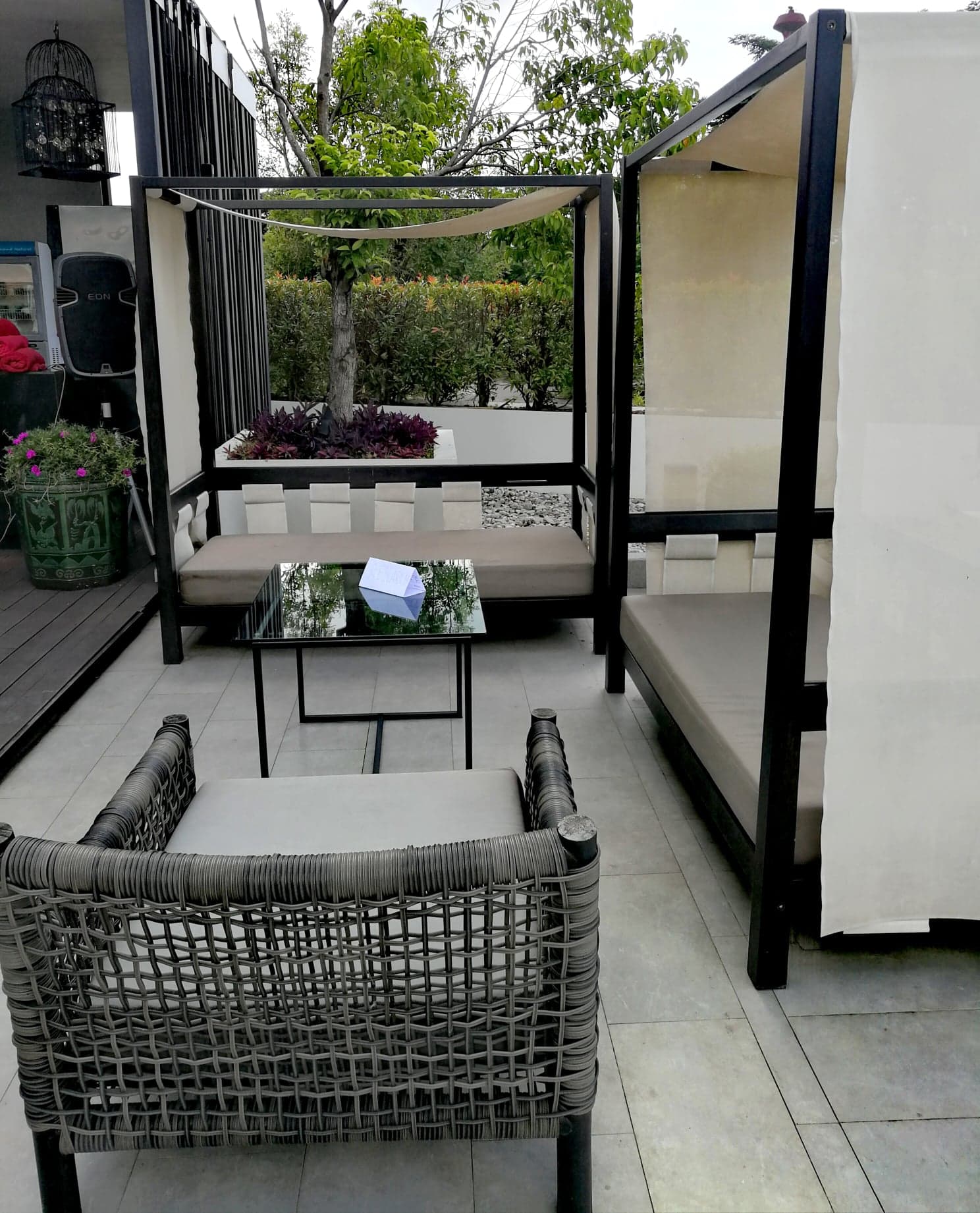 Photo: Laurel Tuohy/Coconuts