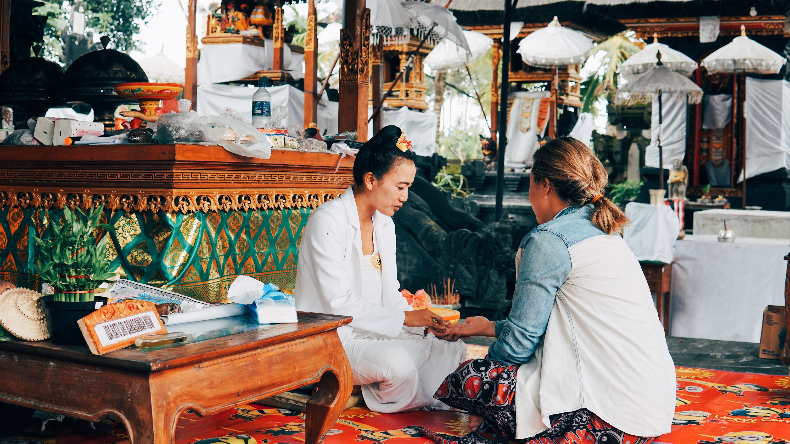 A reading with priestess Ida Sri Bhagawan. Photo: Coconuts Bali