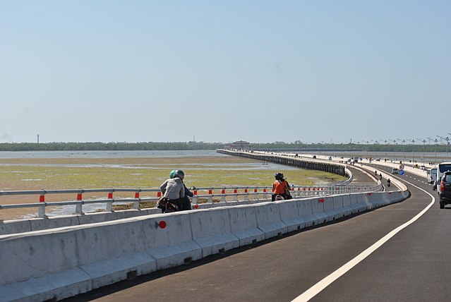 The Bali Mandara Toll. Photo: musnahterinjak/Wikimedia Commons